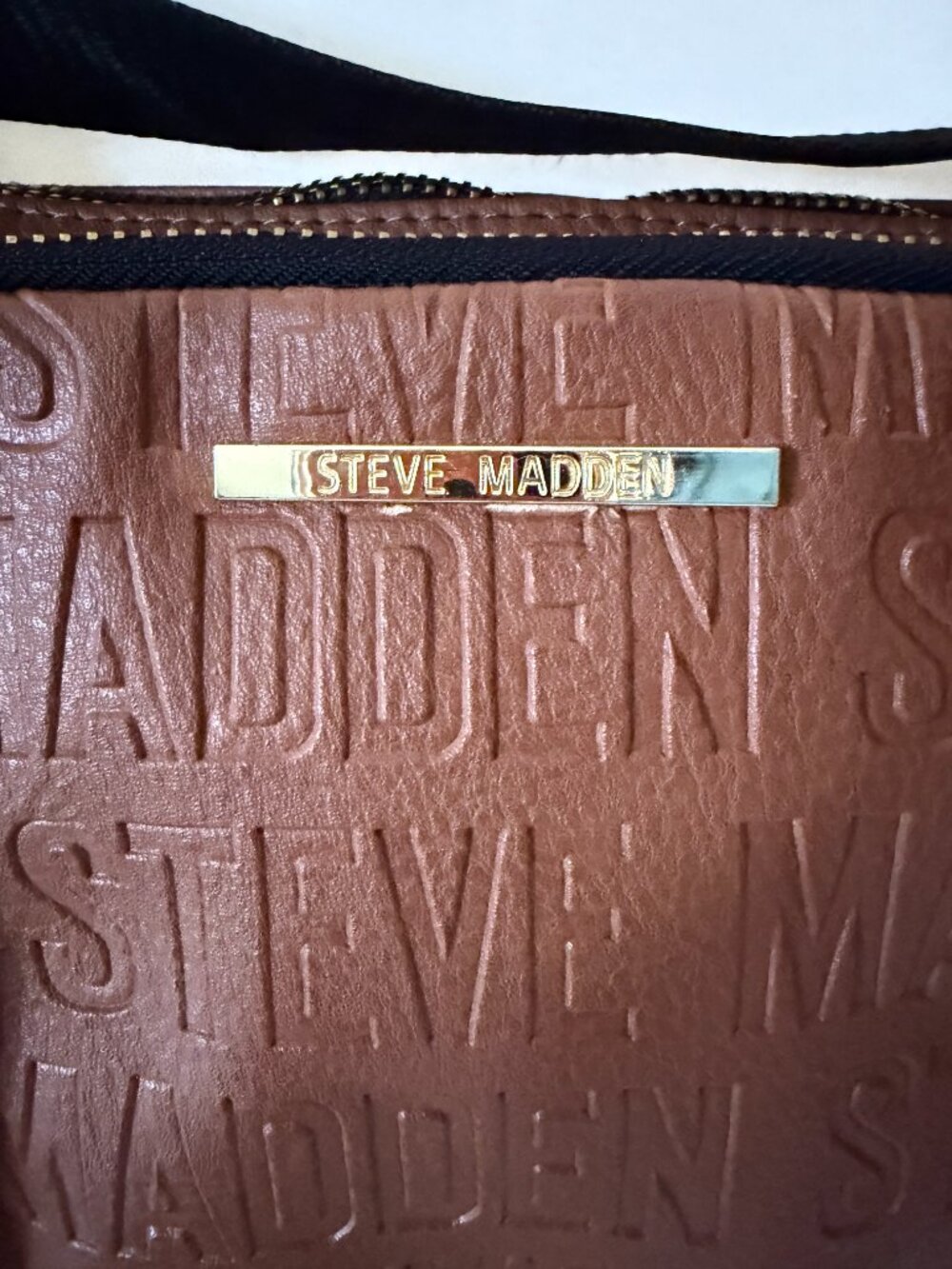 Steve Madden Embossed Faux Leather Brown Crossbody Bag Purse. - Picture 3 of 8